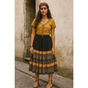 Vintage 70s Etruscan Banjara Broomstick Midi Skirt Size 14P 28" Black Gold Rayon